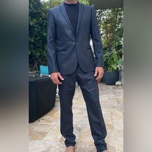 Hugo Boss Mens Pant Suit Set. Two Piece Set.